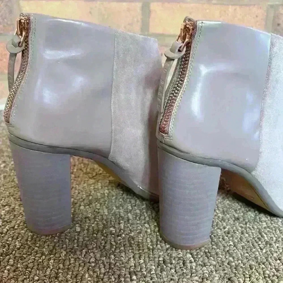 Ted Baker London Lorca zipper back heeled ankle booties - Picture 6 of 8